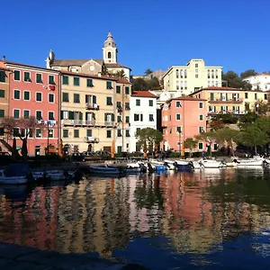 https://casa-di-stella.hotelitalianriviera.com